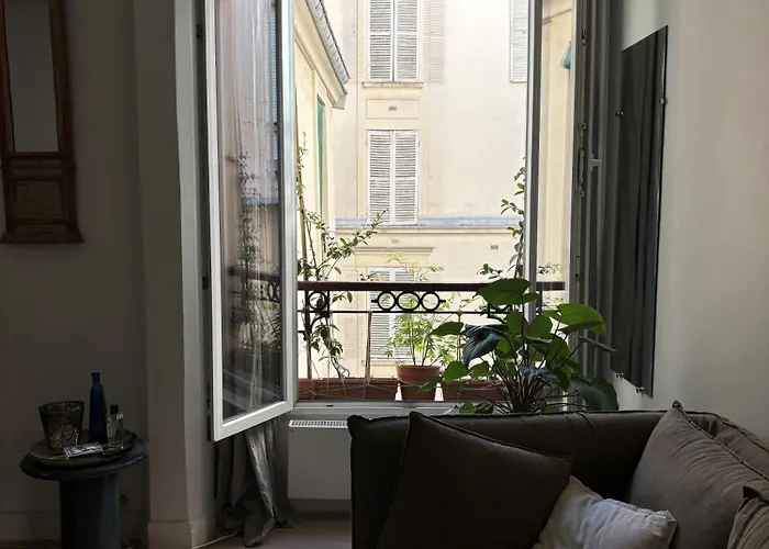 Cosy - Bon Marche *